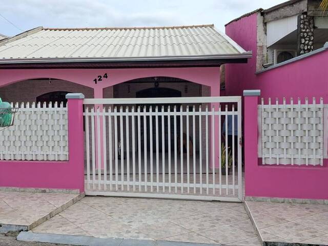 #24 - Casa para Venda em Paranaguá - PR